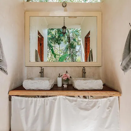 Casa Arkaana Eco Retreat